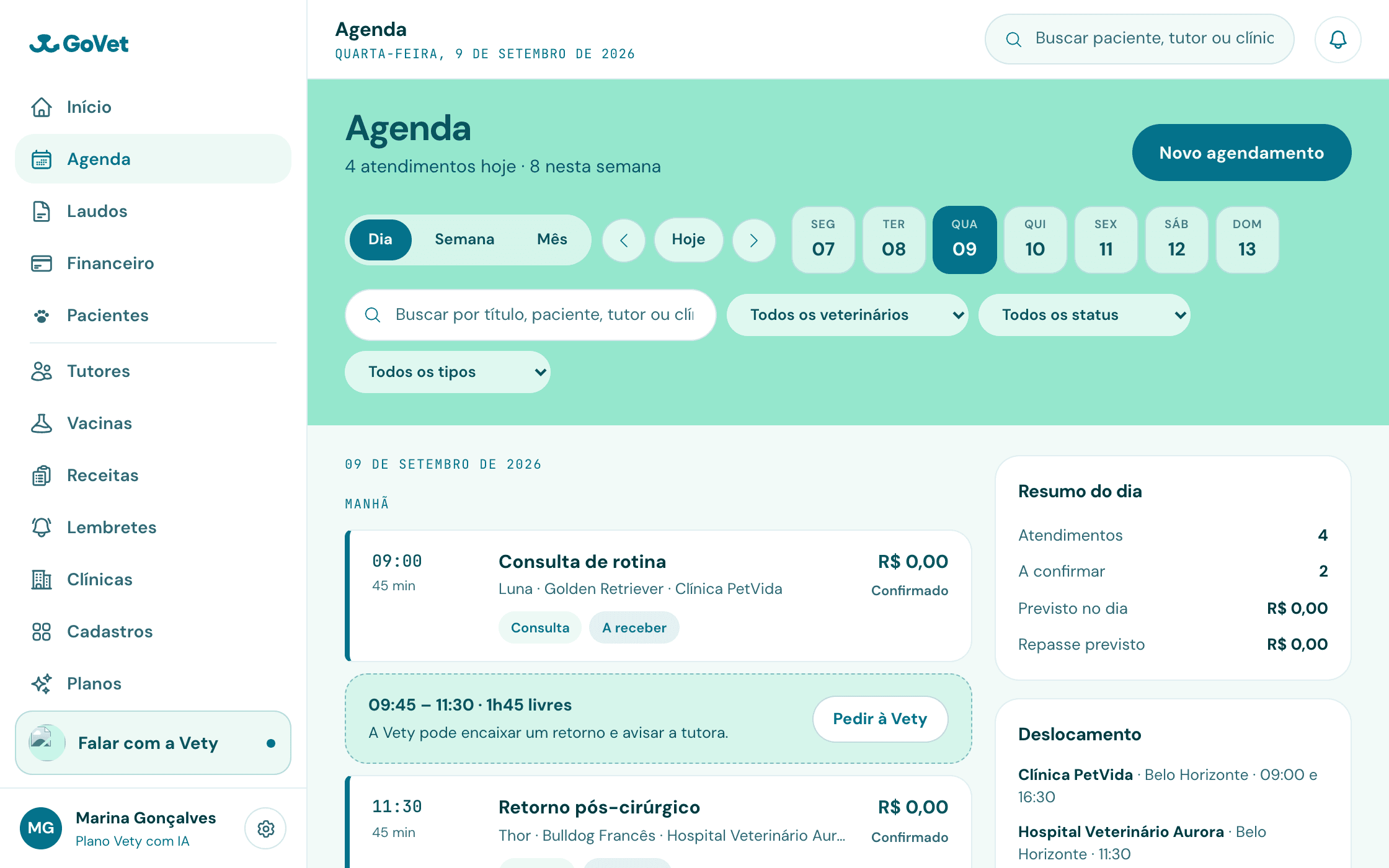 Tela de agenda do GoVet com a semana inteira